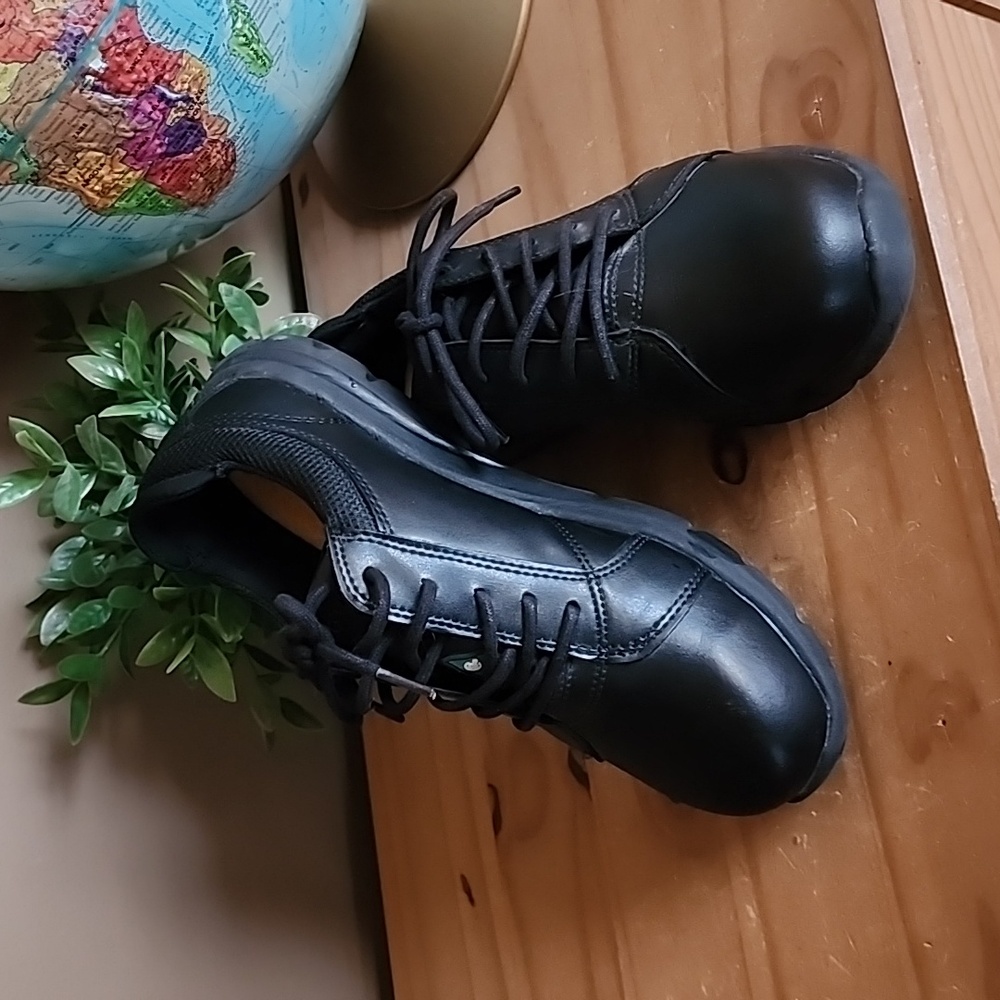 DAKOTA Size 8 Tarantula Anti Slip Steel Toe Work Shoes